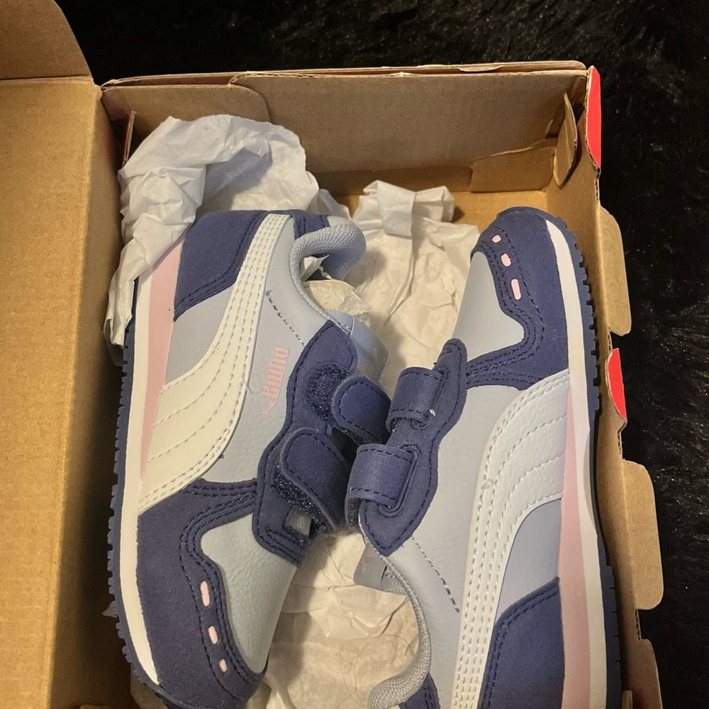 Puma Kids' Navy and Light Pink Sneakers